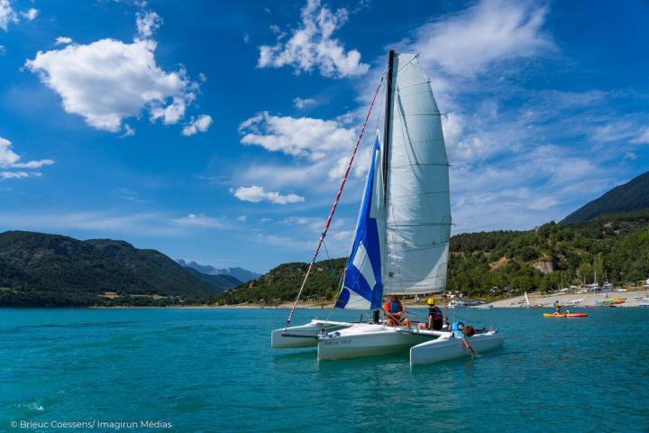Cours de voile Mayres-Savel